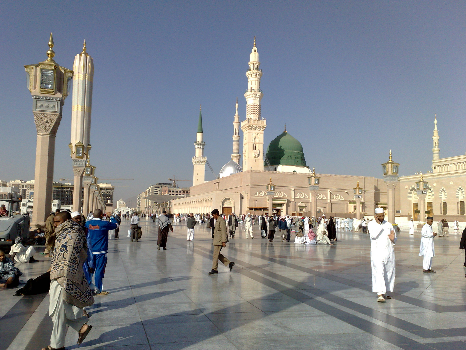 La Mosquée du Prophète à Médine illuminée